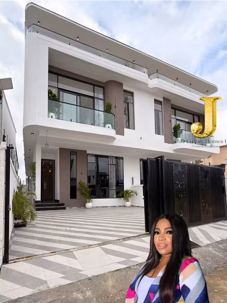 Brand New 4 Bed Duplex in Ikota Lekki Lagos for Sale
