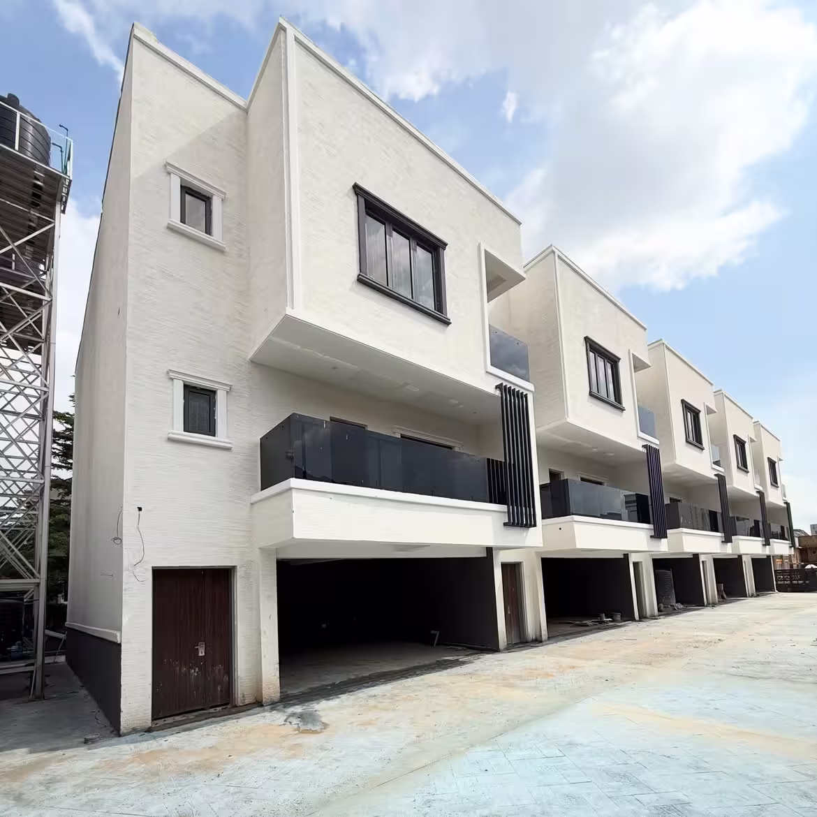 New listing Newly developed well finished 5bedroom terrace duplex in a prime Guzape location off