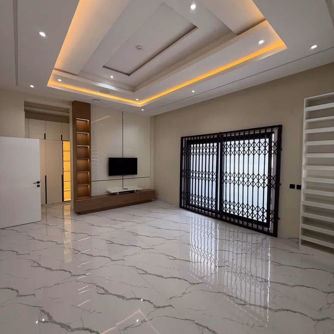 realityhomesafrica New listing FOR SALE | Luxury 5-Bedroom…