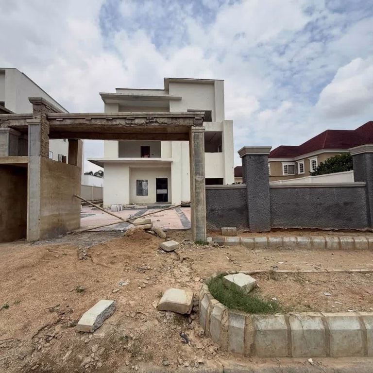 6-Bedroom Detached Duplex in Katampe Extension Abuja for Sale