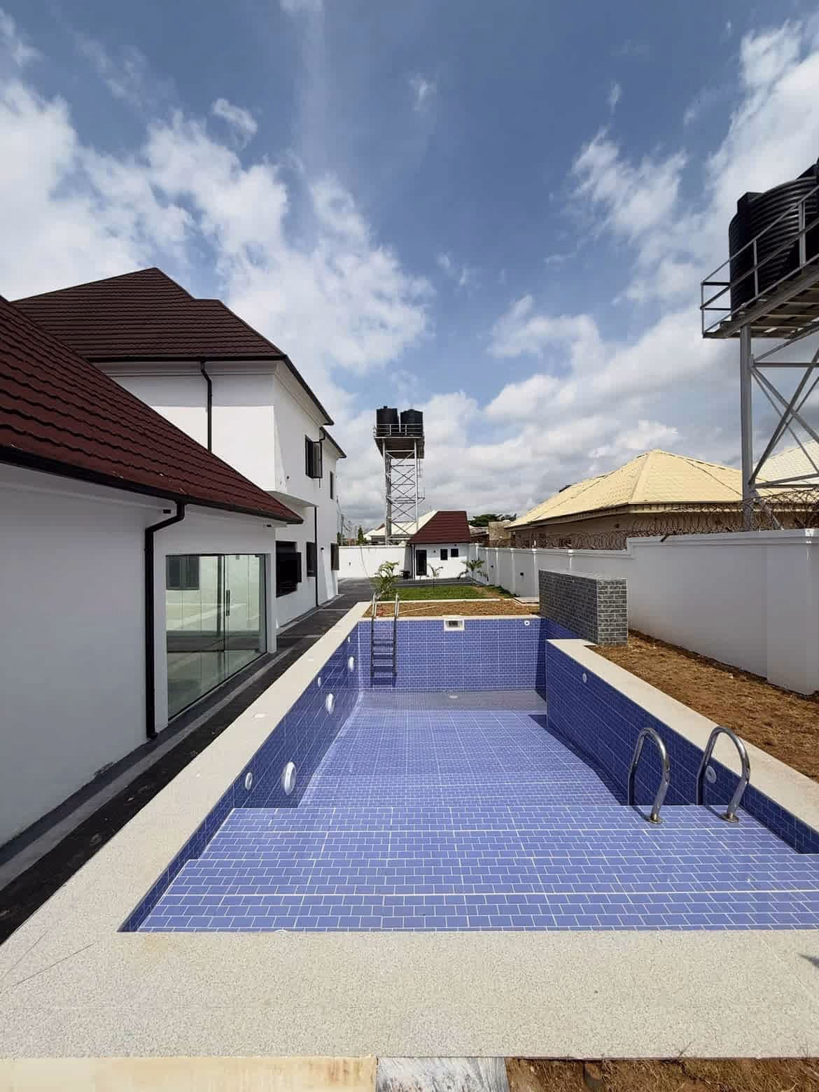 4-Bed Detached Duplex + 2-Bed Detached BQ 4-Bed Detached Duplex + 2-Bed Detached BQ
