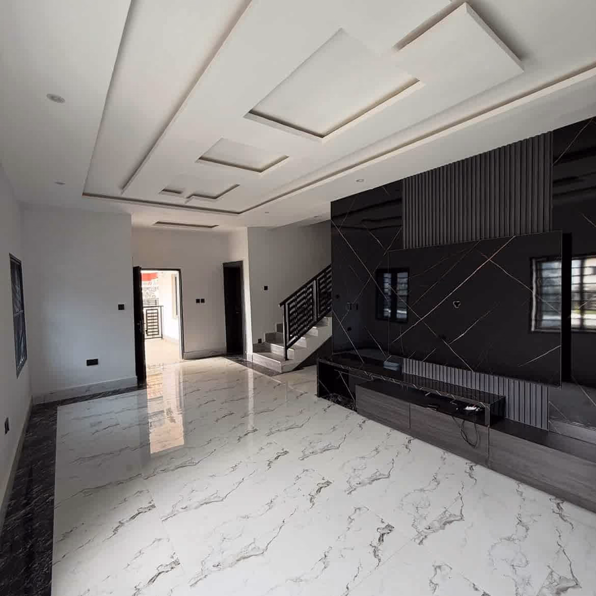 4-Bed Semi-Detached Duplex 4-Bed Semi-Detached Duplex