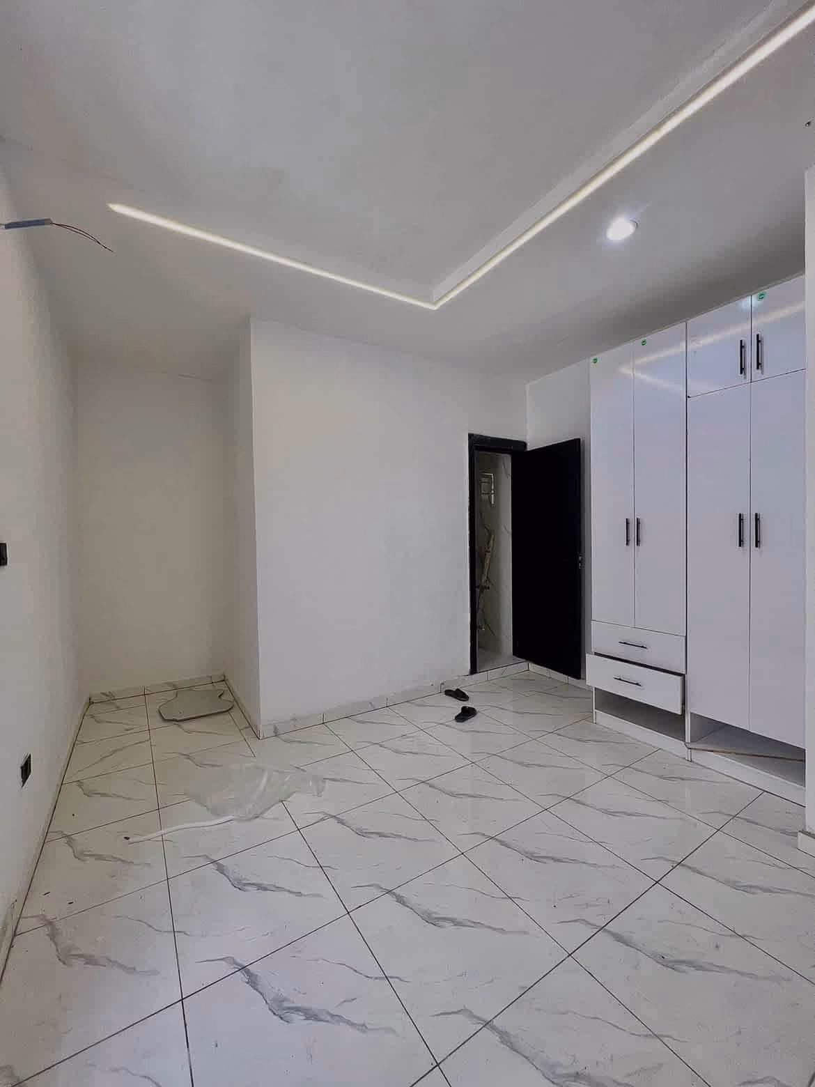4-Bed Semi-Detached in Ikota, Lekki: Stylish Family Living — ₦250M