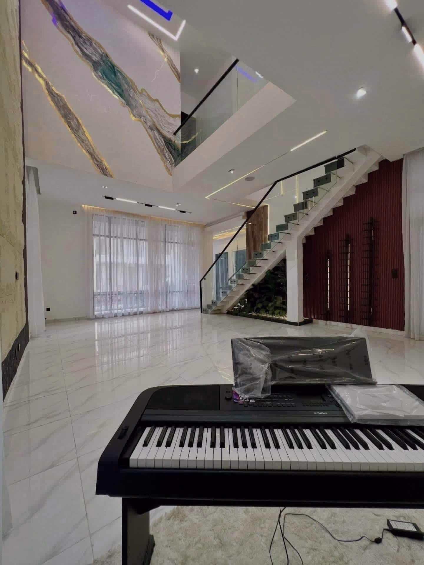 5-Bed Fully Detached Duplex Near Chevron Toll Gate: Resort-Style Living — ₦450M 5-Bed Fully Detached Duplex Near Chevron Toll Gate: Resort-Style Living — ₦450M