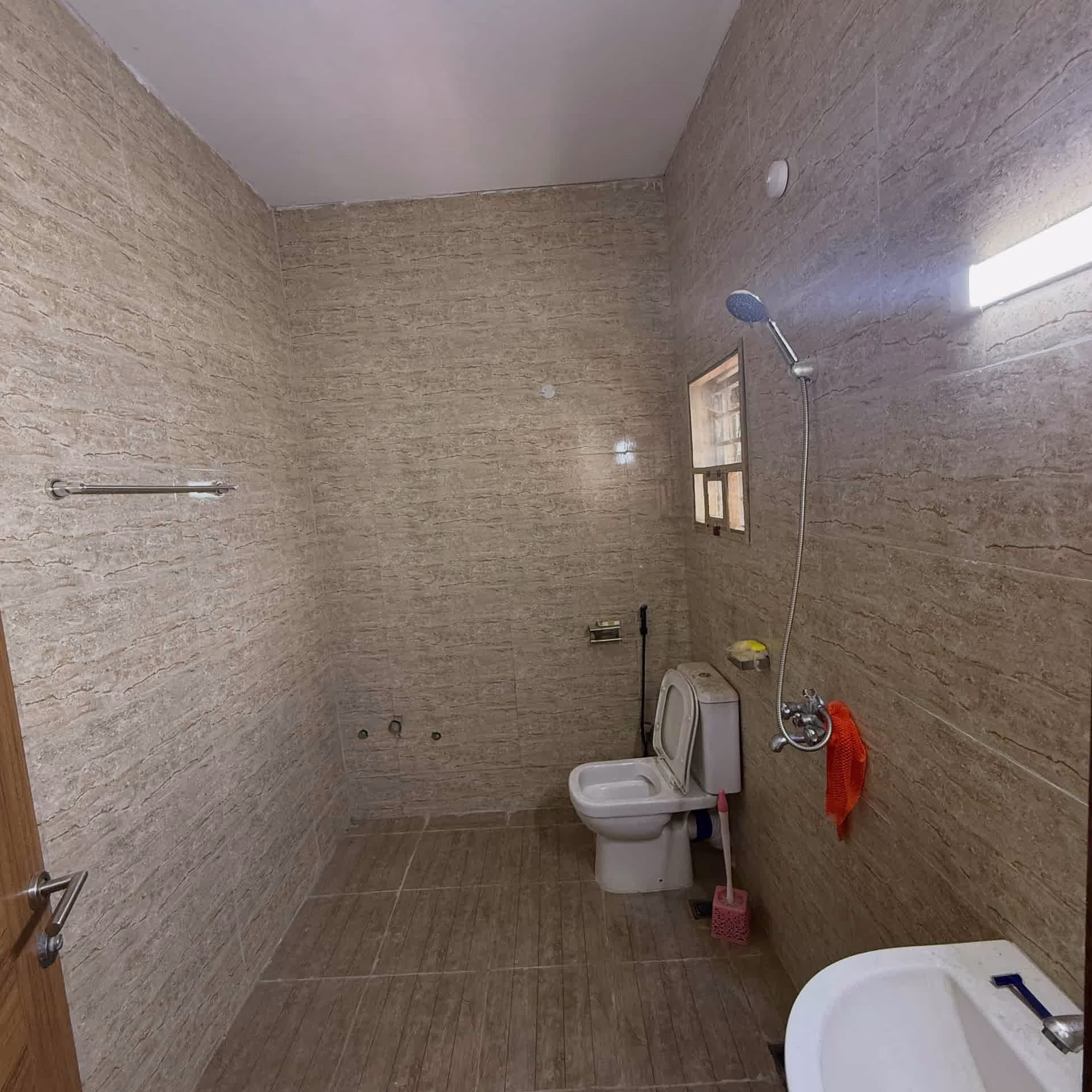 5 Bedroom Detached Duplex in Guzape Abuja for Sale