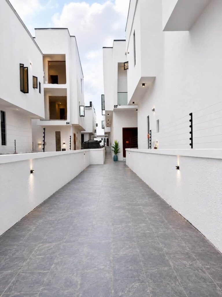 4 Bedroom Semi-Detached Duplex in Ikota Lekki Lagos for Sale