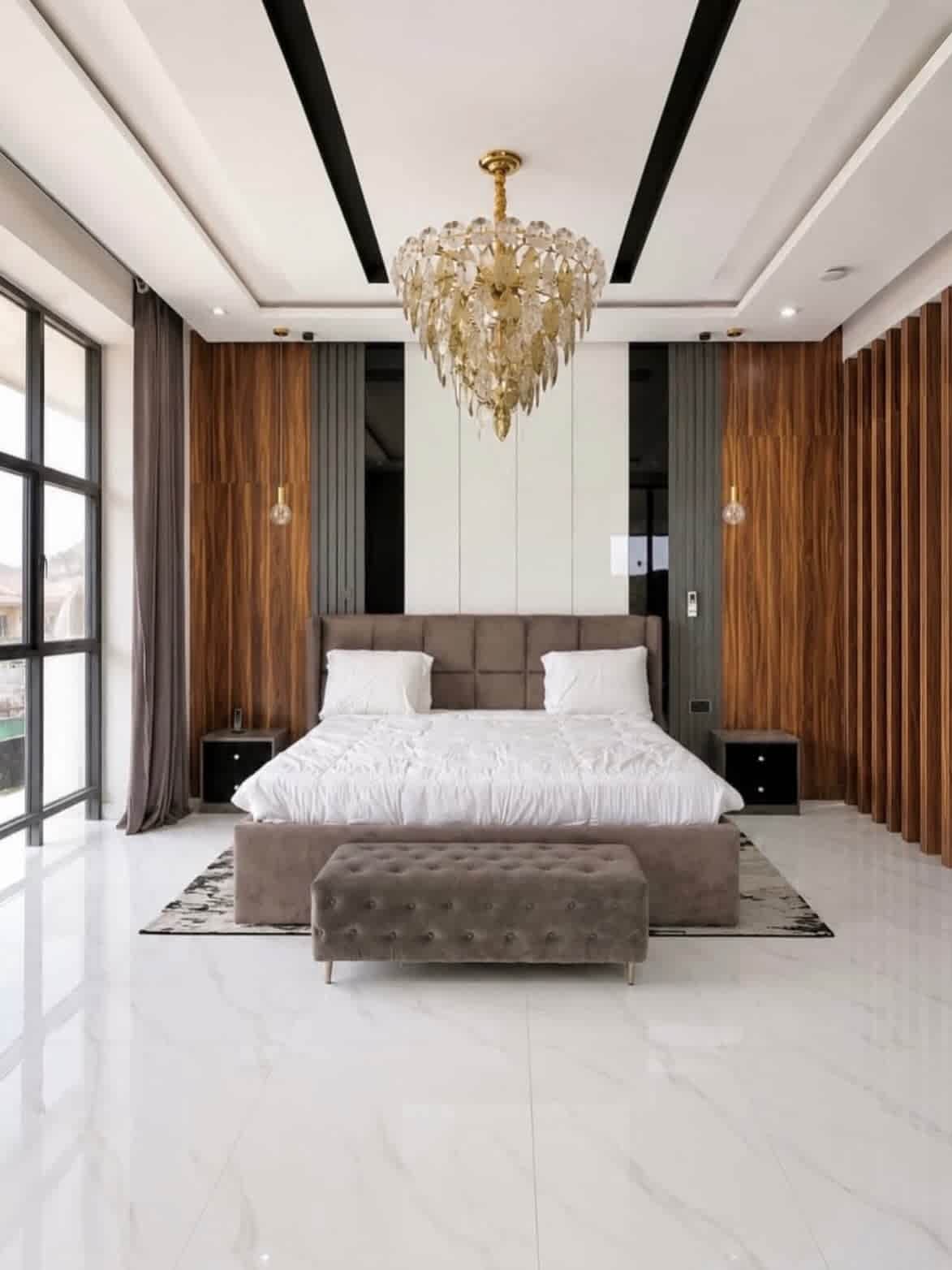 Grand 8 Bedroom Villa with Swimming Pool in Dawaki, Abuja for Sale