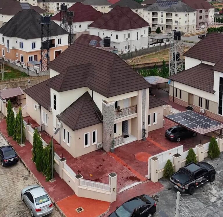 5 Bedroom Fully Detached Duplex in River Park, Lugbe, Abuja for Sale