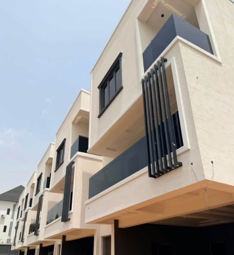 4 Bedroom Terrace in Apo Resettlement Abuja for Sale