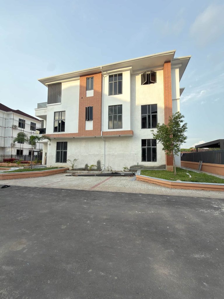 New 7 Bedroom Fully Detached Duplex in Kaura District, Abuja for Sale