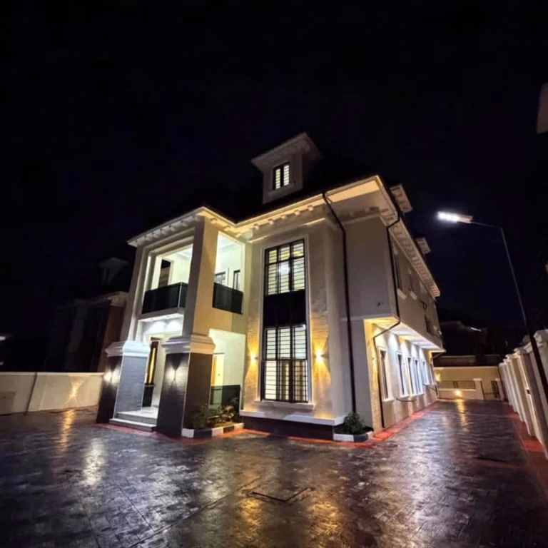 4 Bedroom Detached Duplex with BQ in Kado, Abuja