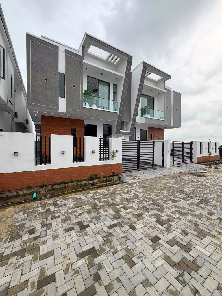 4 Bedroom Fully Detached Duplex in Ajah Lagos for Sale