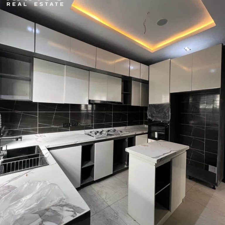 5 Bed Smart Duplex with Pool in Orchid Lekki Lagos