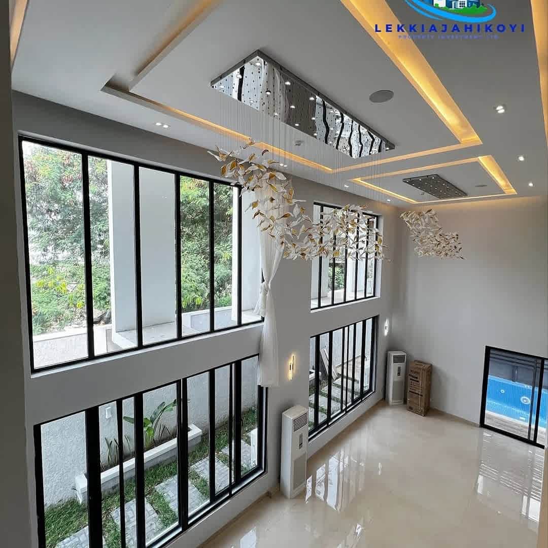 Luxury 6 Bed Detached House Banana Island for Sale