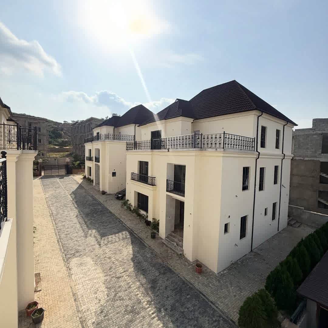 All Listings 5 Bedroom Villa with Mountain Views in Katampe Ext Abuja for Sale