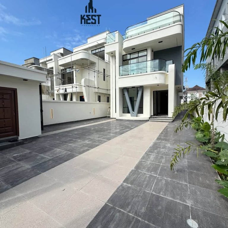 4 Bedroom Detached Duplex in Idado Lekki Lagos for Sale