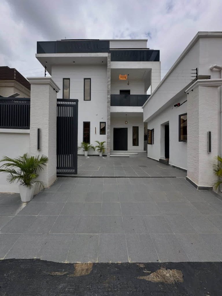 4 Bedroom Semi-Detached Duplex in Ajah Lagos for Sale