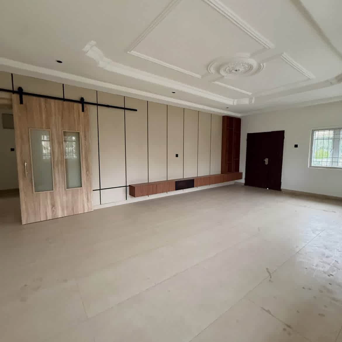 Single Tag luxury 6 bedroom fully detached duplex with glass house gazebo in galadimawa, abuja