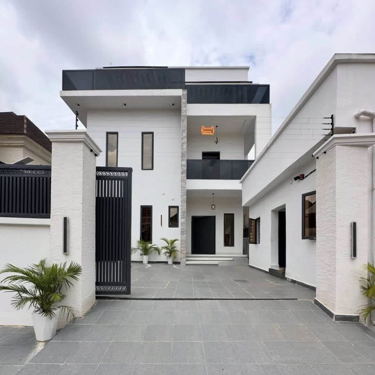 4 Bedroom Fully Detached Duplex in Idado Lekki Lagos for Sale