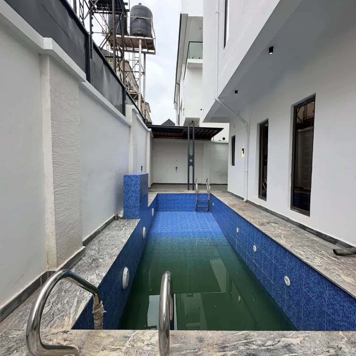 brand new smart 5 bedroom detached duplex with pool & gazebo in apo resettlement, abuja
