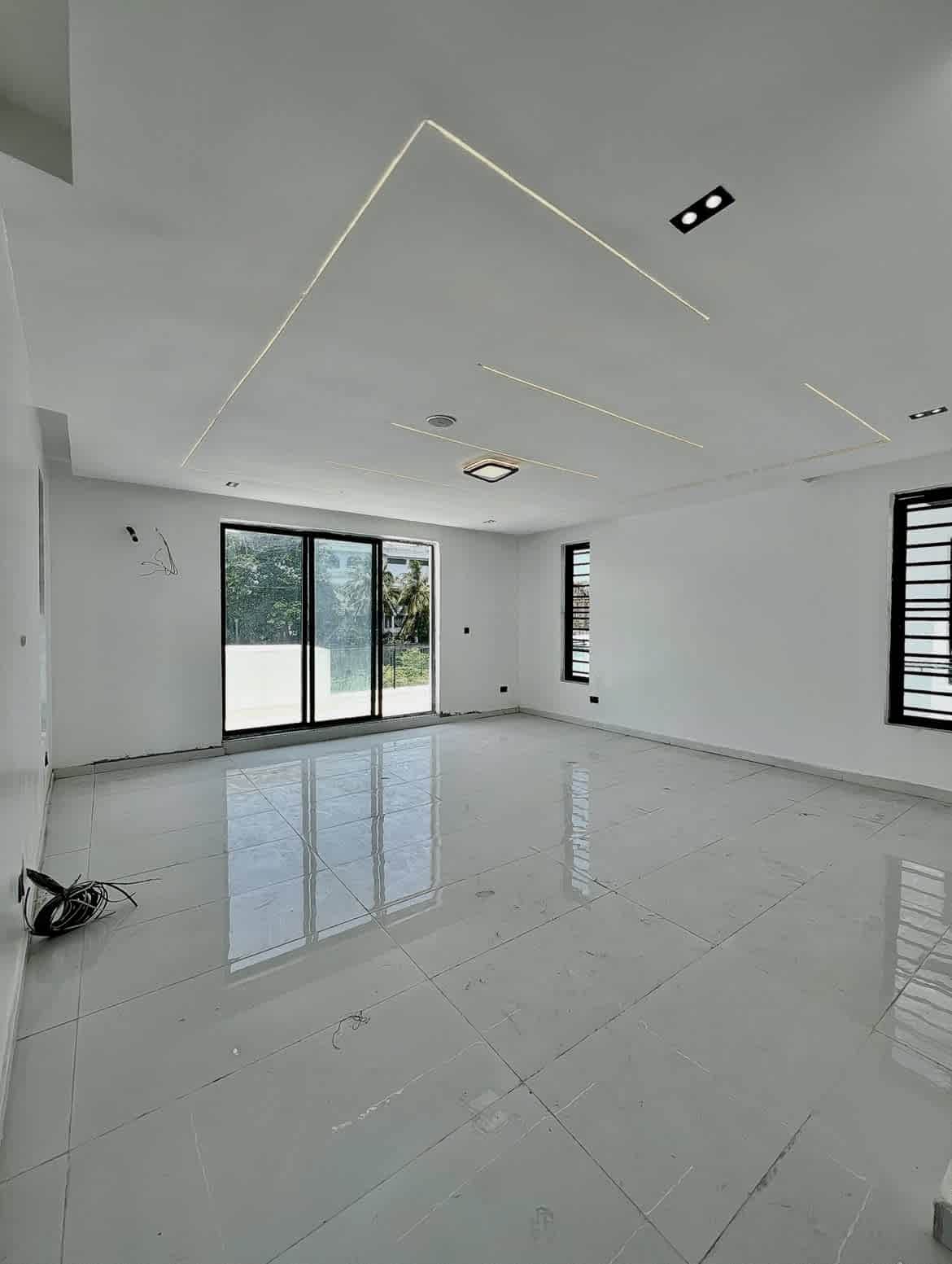 ultra luxury 5 bedroom fully detached home with cinema & pool in chevron, lekki