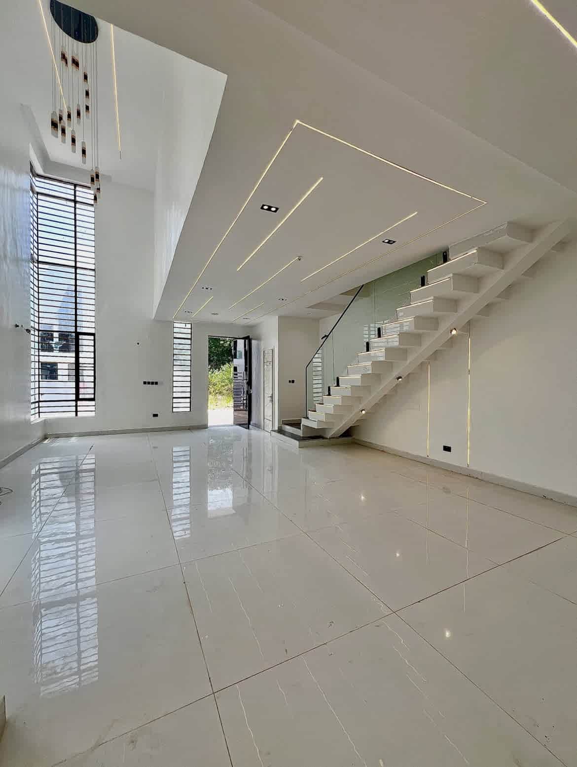 ultra luxury 5 bedroom fully detached home with cinema & pool in chevron, lekki