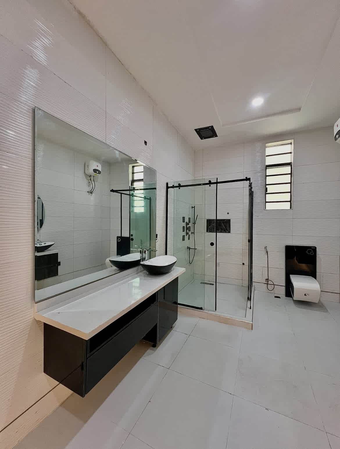 ultra luxury 5 bedroom fully detached home with rooftop terrace in lekky county, lekk