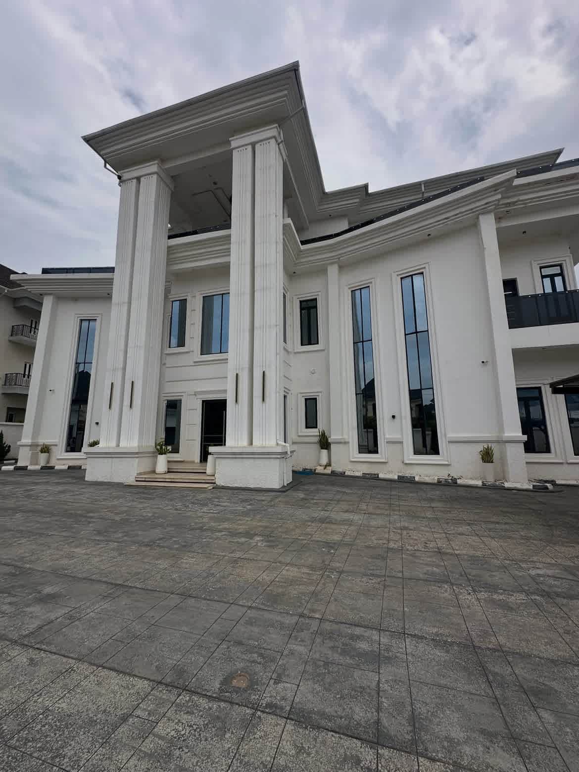 ultra luxury 9 bedroom fully detached mansion in guzape, abuja
