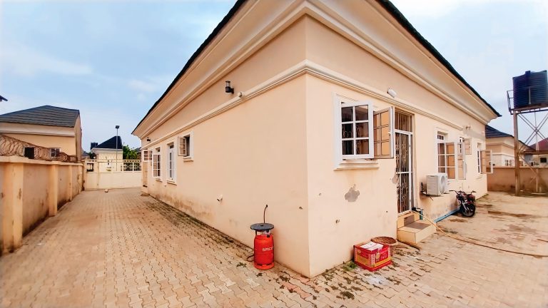 Listing 10